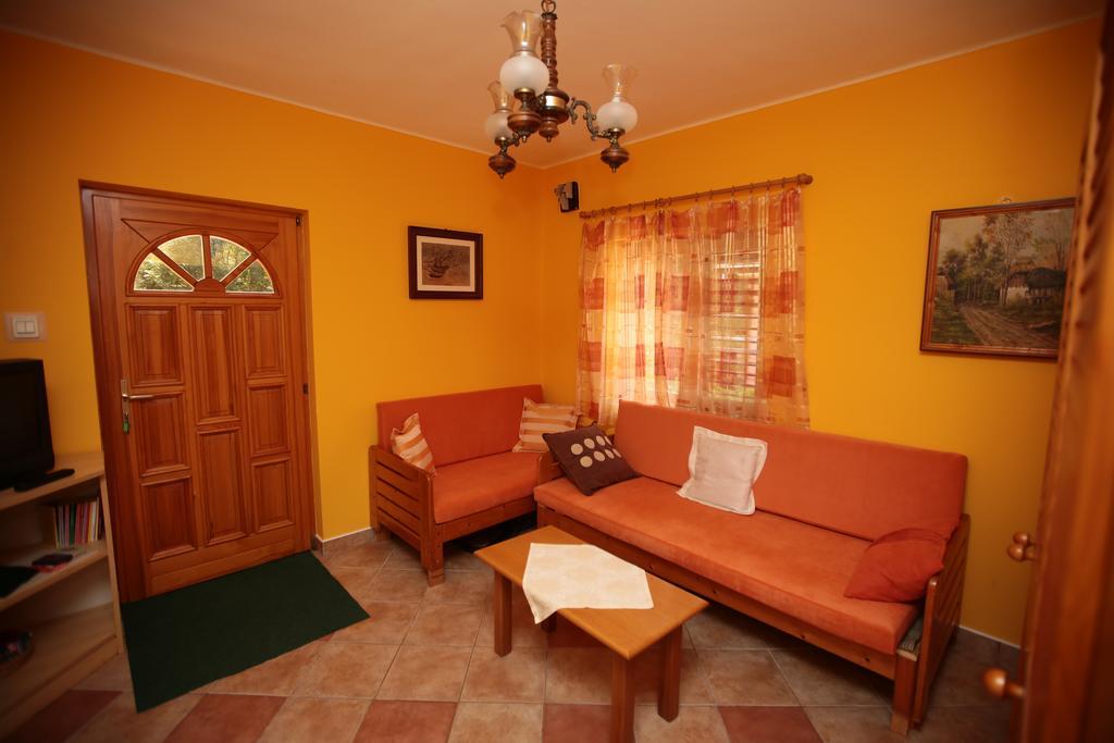 זלקרוס Lonci Apartman מראה חיצוני תמונה